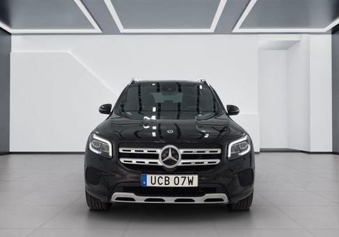 Mercedes-Benz GLB 200, 2021