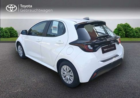 Toyota Yaris, 2024
