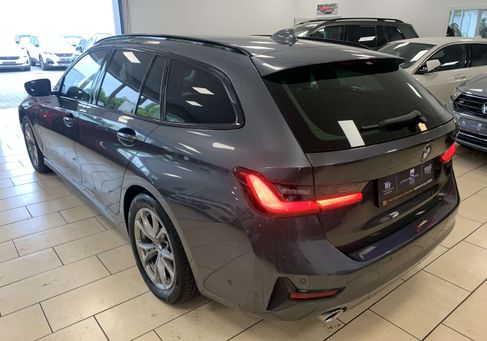 BMW 330, 2021