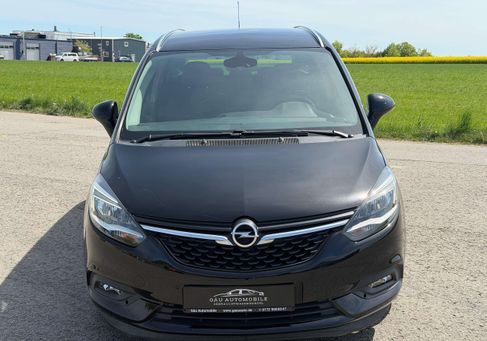 Opel Zafira, 2017