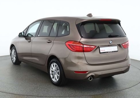 BMW 218, 2018 3