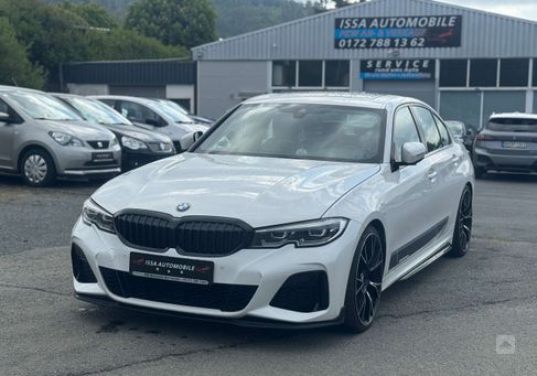 BMW 330, 2019