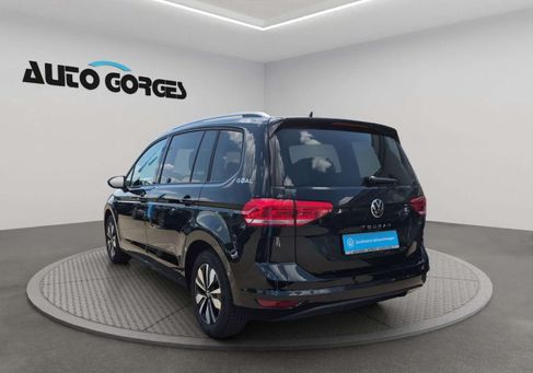 Volkswagen Touran, 2025 3
