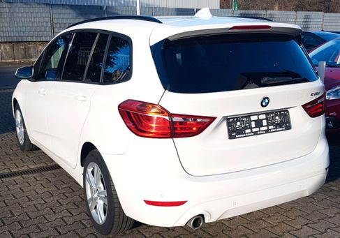 BMW 218, 2019
