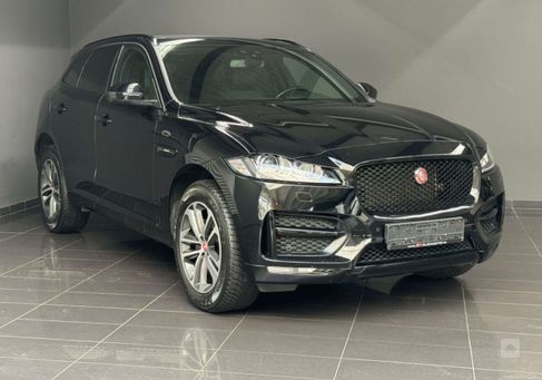 Jaguar F-Pace, 2017