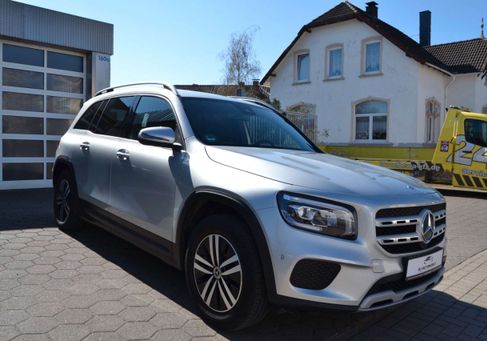 Mercedes-Benz GLB 200, 2021