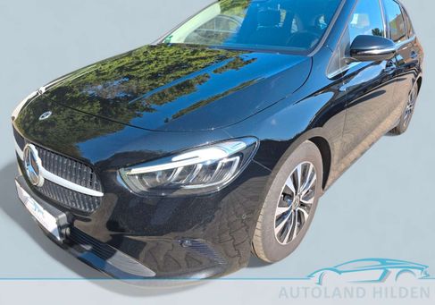 Mercedes-Benz B 180, 2023