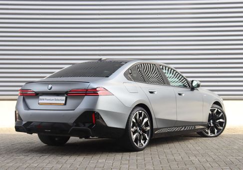 BMW 550, 2024