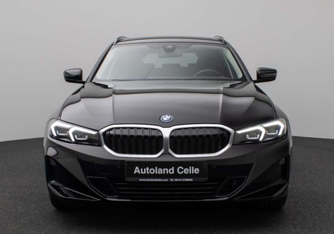 BMW 320, 2022