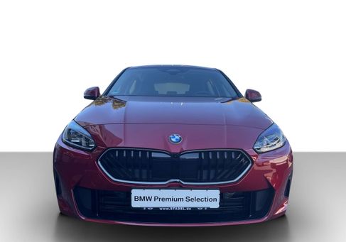 BMW 120, 2025
