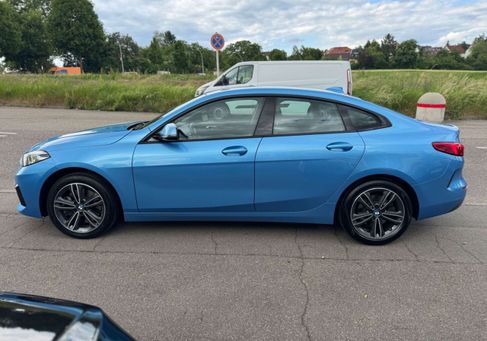 BMW 220, 2021 3