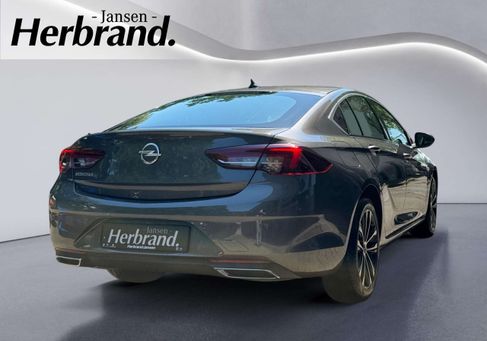 Opel Insignia, 2022 3
