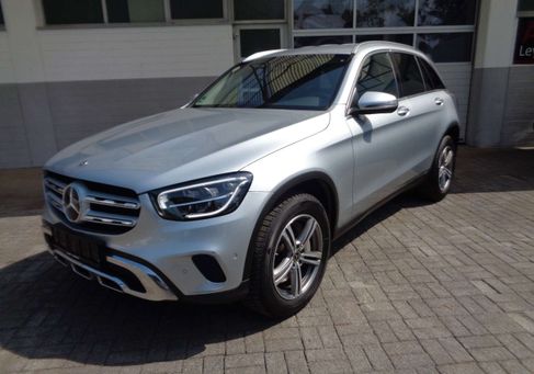 Mercedes-Benz GLC 300, 2022