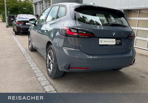 BMW 220, 2023