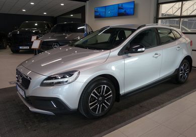 Volvo V40 Cross Country, 2019