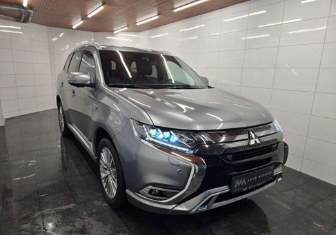 Mitsubishi Outlander, 2021
