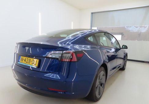 Tesla Model 3, 2021 3
