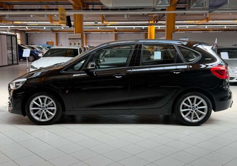 BMW 225, 2018 3
