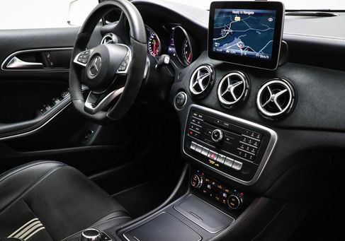 Mercedes-Benz GLA 250, 2017