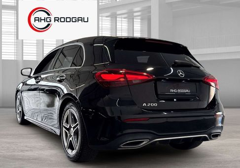 Mercedes-Benz A 200, 2023 3