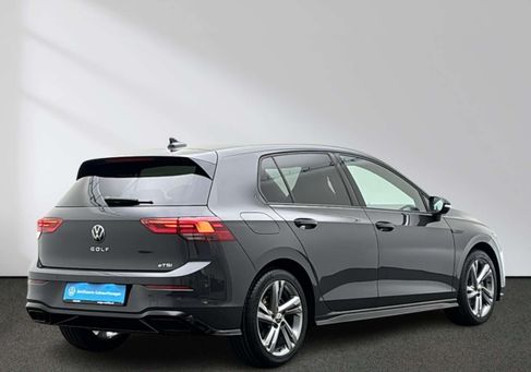 Volkswagen Golf, 2023