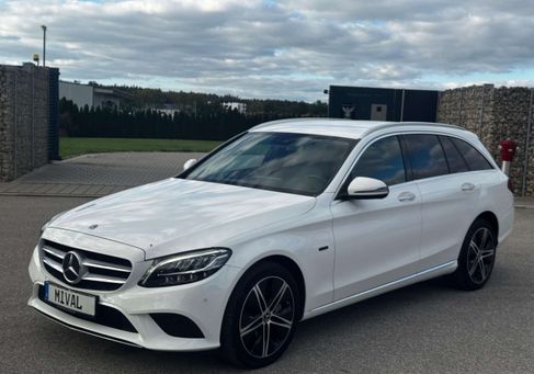Mercedes-Benz C 300, 2020 3
