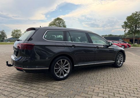 Volkswagen Passat Variant, 2023 3
