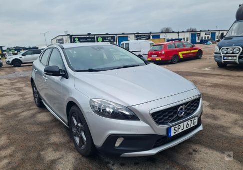 Volvo V40 Cross Country, 2015