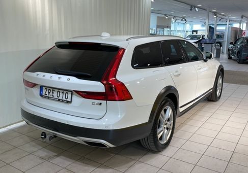Volvo V90 Cross Country, 2019