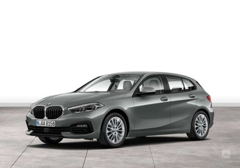 BMW 118, 2021