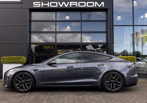 Tesla Model S, 2023