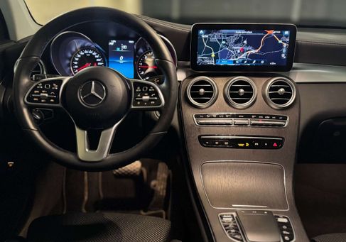 Mercedes-Benz GLC 200, 2021 3