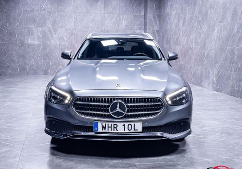 Mercedes-Benz E 300, 2022 2