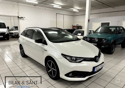 Toyota Auris Touring Sports, 2017