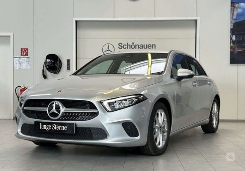 Mercedes-Benz A 180, 2022