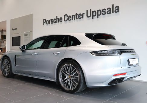 Porsche Panamera, 2023