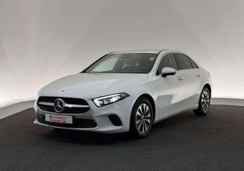 Mercedes-Benz A 200, 2021