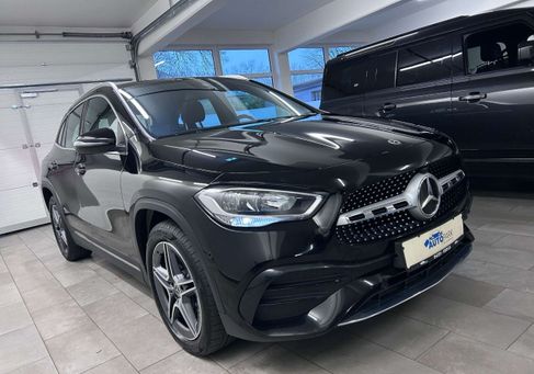 Mercedes-Benz GLA 250, 2021