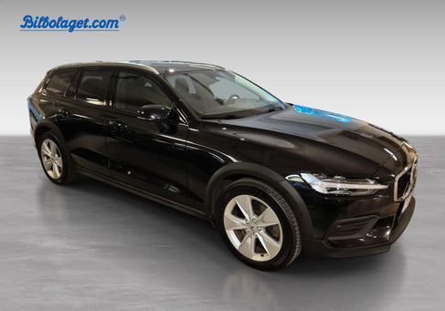 Volvo V60 Cross Country, 2023 2