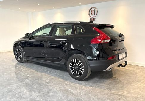 Volvo V40 Cross Country, 2019