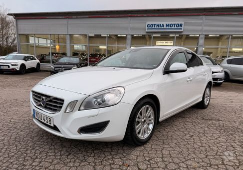 Volvo S60, 2013