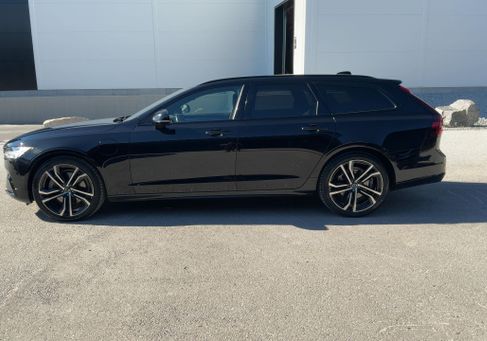 Volvo V90, 2021
