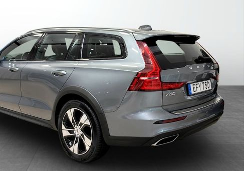 Volvo V60 Cross Country, 2019