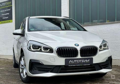 BMW 218, 2018