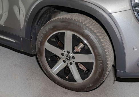 Mercedes-Benz GLB 250, 2022