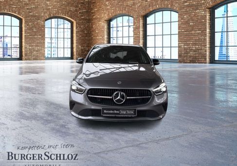 Mercedes-Benz B 200, 2025