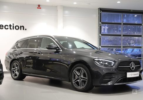 Mercedes-Benz E 300, 2022