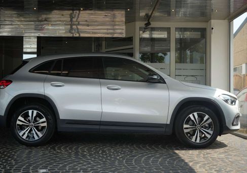 Mercedes-Benz GLA 200, 2020 3