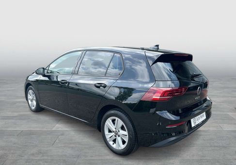 Volkswagen Golf, 2024 3