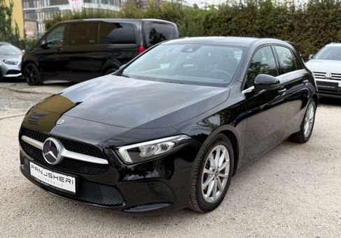 Mercedes-Benz A 200, 2022 3